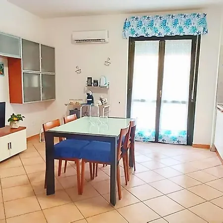 Isola 156 Apartment *